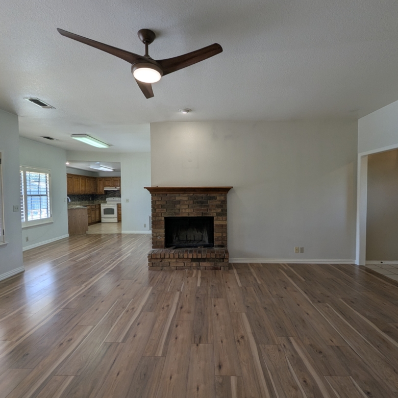 1101 Springfield Ave, Friona, TX 79035