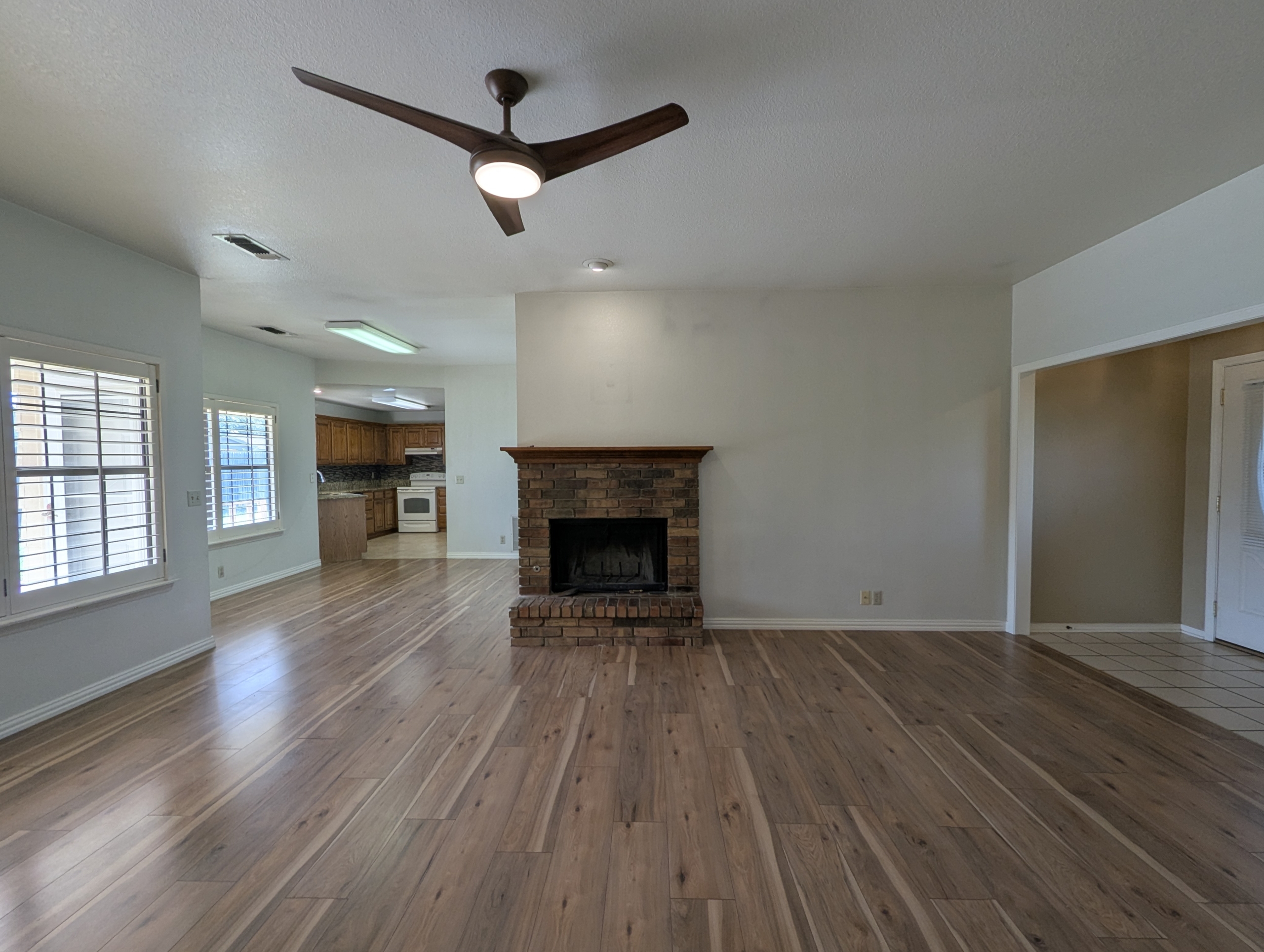 PXL_20260628_224014214 1101 Springfield Ave, Friona, TX 79035