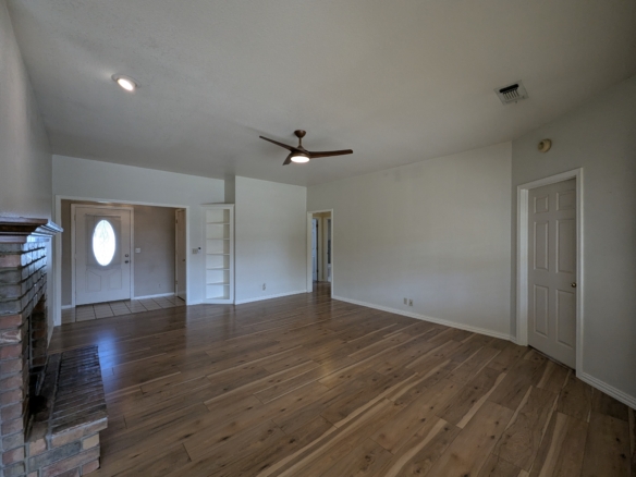 1101 Springfield Ave, Friona, TX 79035